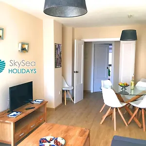 https://sky-sea-holidays-malaga-alameda.1costadelsol.com